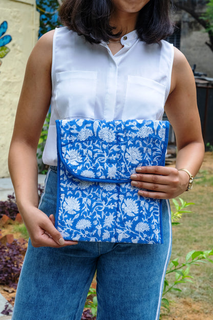 Frosty  Blue ipad Sleeve